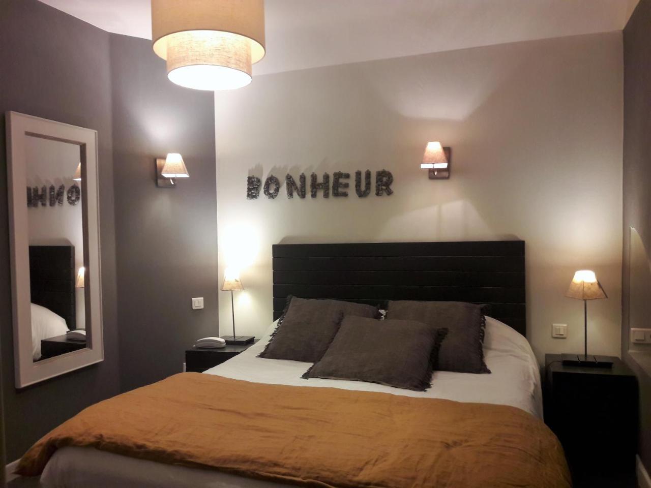 Logishotels Le Relais Du Quercy Meyssac Zewnętrze zdjęcie